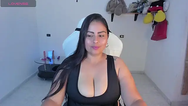 Valery stuart online show from November 10, 2025, 9:36 pm