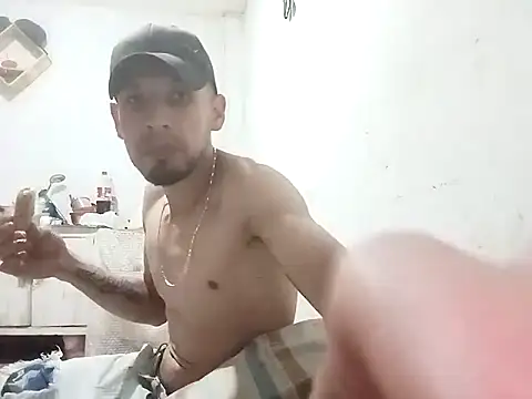 6perlas9 online show from November 3, 2025, 2:02 am