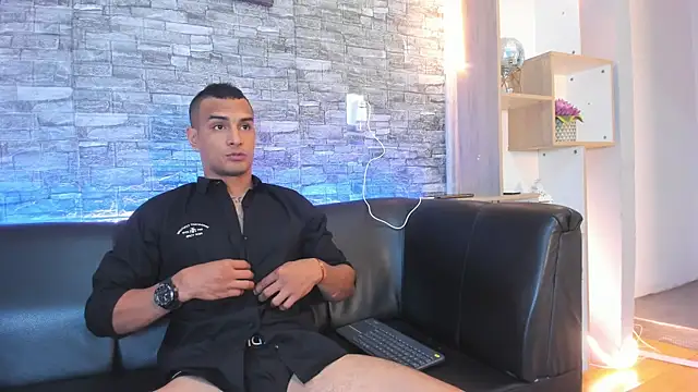 blaze phoenix online show from November 3, 2025, 11:44 am