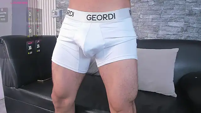 blaze phoenix online show from November 23, 2025, 4:01 am