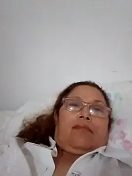 Snapshot of Cessi50 chatting on February 3, 2026, 12:53 am Cessi50 online show from February 3, 2026, 12:53 am