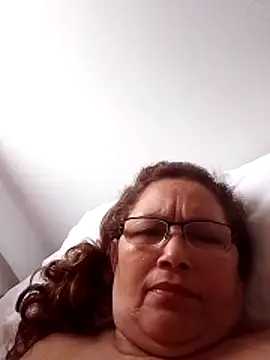 Snapshot of Cessi50 chatting on February 15, 2026, 12:58 pm Cessi50 online show from February 15, 2026, 12:58 pm