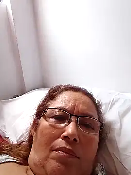 Snapshot of Cessi50 chatting on February 22, 2026, 4:38 pm Cessi50 online show from February 22, 2026, 4:38 pm