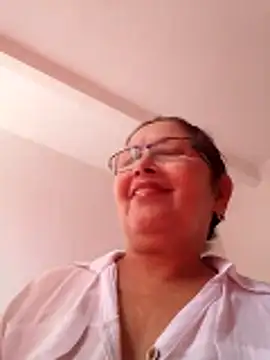 Snapshot of Cessi50 chatting on February 23, 2026, 4:37 pm Cessi50 online show from February 23, 2026, 4:37 pm