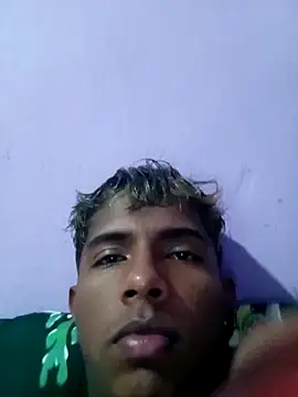 Snapshot of Mack_tom chatting on December 19, 2025, 5:58 am Mack tom online show from December 19, 2025, 5:58 am