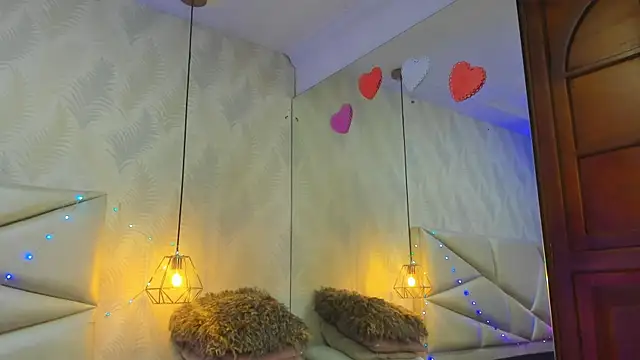 laurettedela rouse online show from December 20, 2025, 10:11 am