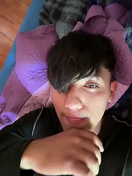 Elpichulotote20 online show from November 29, 2025, 8:45 pm