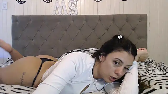 mickystrumia23 online show from November 29, 2025, 2:31 pm