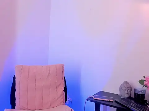 chelseadalea online show from November 7, 2025, 6:52 pm