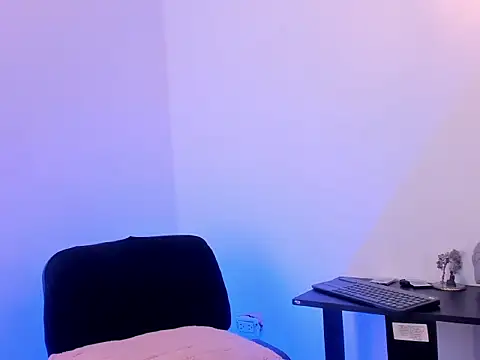 chelseadalea online show from November 21, 2025, 6:39 pm