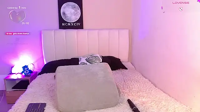 AlexaHart online show from November 3, 2025, 1:56 pm