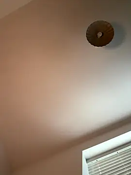 Snapshot of Bethrae25 chatting on November 22, 2025, 3:00 pm Bethrae25 online show from November 22, 2025, 3:00 pm