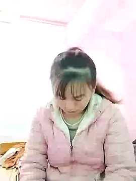 meeow-bimew online show from December 17, 2025, 1:44 am