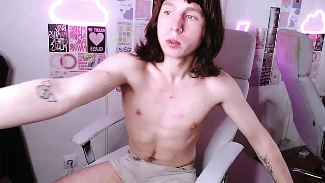 CutieKai  online show from February 19, 2026, 12:28 am