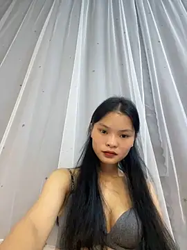 Snapshot of lung-linh chatting on November 5, 2025, 4:07 pm lung-linh online show from November 5, 2025, 4:07 pm