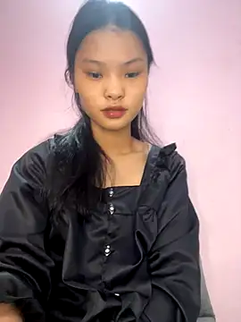 Snapshot of lung-linh chatting on December 3, 2025, 1:57 am lung-linh online show from December 3, 2025, 1:57 am