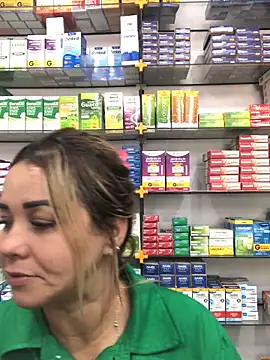 Snapshot of imoly_ chatting on November 2, 2025, 1:24 pm imoly  online show from November 2, 2025, 1:24 pm