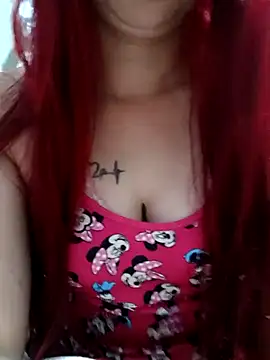 Snapshot of ruiviinhaah chatting on November 26, 2025, 10:27 am ruiviinhaah online show from November 26, 2025, 10:27 am