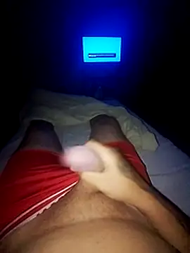 013boyy online show from November 14, 2025, 2:54 am