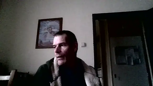 Snapshot of paulus52 chatting on November 3, 2025, 2:40 pm paulus52 online show from November 3, 2025, 2:40 pm