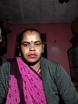 Snapshot of Hot_reeji8 chatting on December 17, 2025, 4:46 pm Hot reeji8 online show from December 17, 2025, 4:46 pm