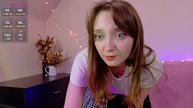 Snapshot of TinyMuse_ chatting on November 22, 2025, 1:48 am TinyMuse online show from November 22, 2025, 1:48 am