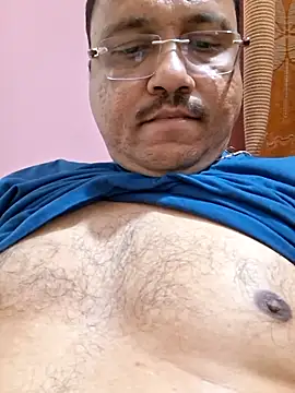 Snapshot of suraj696 chatting on November 10, 2025, 9:03 pm suraj696 online show from November 10, 2025, 9:03 pm