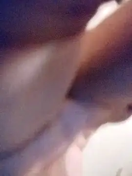 m8je online show from November 17, 2025, 10:15 pm