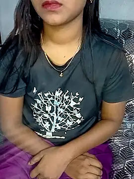 Neha533 online show from November 19, 2025, 4:40 pm