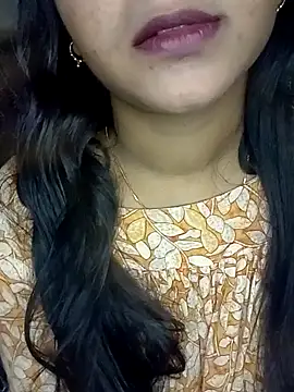 Neha533 online show from April 18, 2026, 8:53 pm