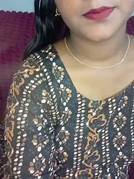 Neha533 online show from June 13, 2026, 5:44 pm