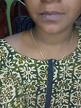 Neha533 online show from July 18, 2026, 7:39 pm