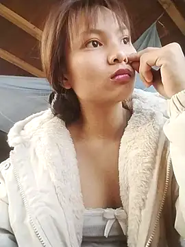 Snapshot of Ye_n chatting on November 25, 2025, 1:05 am Ye n online show from November 25, 2025, 1:05 am