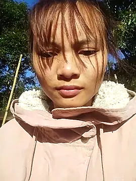 Snapshot of Ye_n chatting on November 26, 2025, 12:33 am Ye n online show from November 26, 2025, 12:33 am