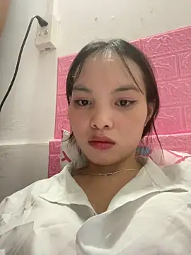 Snapshot of A_lyly chatting on November 9, 2025, 5:11 pm A lyly online show from November 9, 2025, 5:11 pm