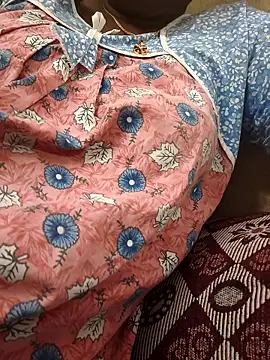 Snapshot of hyd_couple7878 chatting on January 10, 2026, 3:30 am hyd couple7878 online show from January 10, 2026, 3:30 am