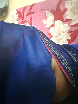 Snapshot of hyd_couple7878 chatting on February 15, 2026, 8:02 am hyd couple7878 online show from February 15, 2026, 8:02 am