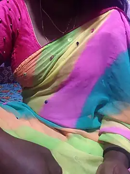 Snapshot of hyd_couple7878 chatting on February 20, 2026, 7:10 am hyd couple7878 online show from February 20, 2026, 7:10 am