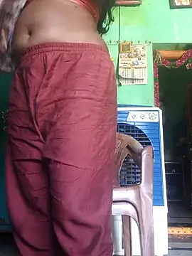 Snapshot of hyd_couple7878 chatting on May 2, 2026, 6:29 am hyd couple7878 online show from May 2, 2026, 6:29 am