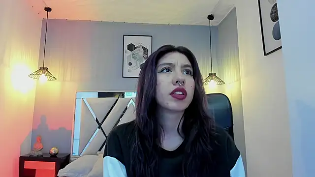 Snapshot of zoe-moreau chatting on February 19, 2026, 7:54 pm zoe-moreau online show from February 19, 2026, 7:54 pm