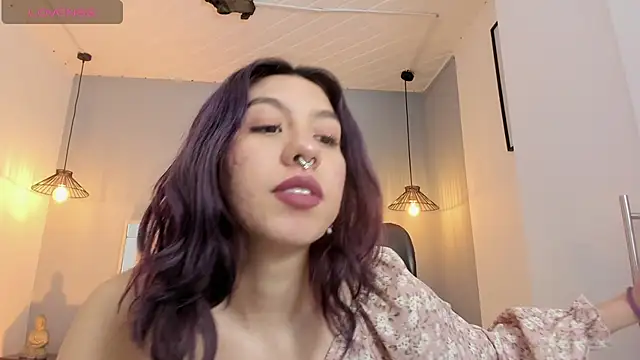 Snapshot of zoe-moreau chatting on February 24, 2026, 8:07 pm zoe-moreau online show from February 24, 2026, 8:07 pm