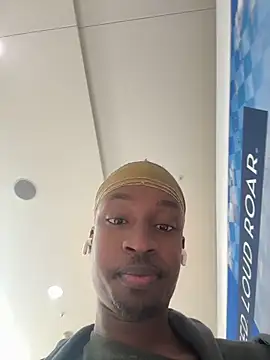 Snapshot of your_pervy_son chatting on March 27, 2026, 5:12 pm your pervy son online show from March 27, 2026, 5:12 pm