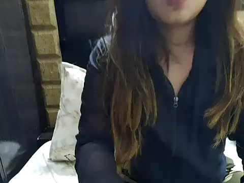 Snapshot of Angel-pune001 chatting on February 15, 2026, 7:10 pm Angel-pune001 online show from February 15, 2026, 7:10 pm