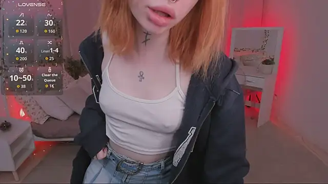 NaomiRosss online show from November 11, 2025, 11:21 am