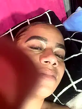 Snapshot of Megan2026 chatting on November 12, 2025, 7:13 pm Megan2026 online show from November 12, 2025, 7:13 pm