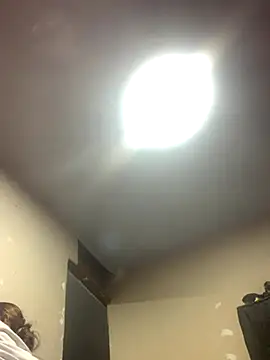 Snapshot of Megan2026 chatting on November 17, 2025, 4:29 am Megan2026 online show from November 17, 2025, 4:29 am