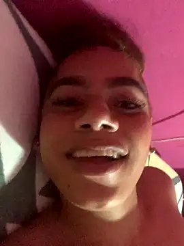 Snapshot of Megan2026 chatting on November 19, 2025, 5:24 pm Megan2026 online show from November 19, 2025, 5:24 pm