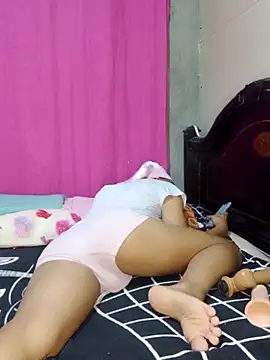 Megan2026 online show from January 7, 2026, 4:04 am