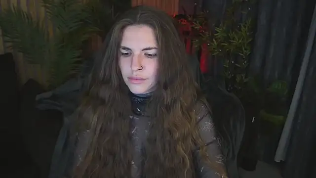 Snapshot of DanielaReign chatting on November 13, 2025, 6:40 pm DanielaReign online show from November 13, 2025, 6:40 pm