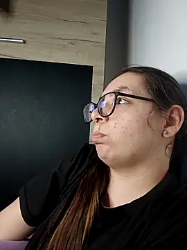 Baby Myla online show from November 30, 2025, 1:48 pm